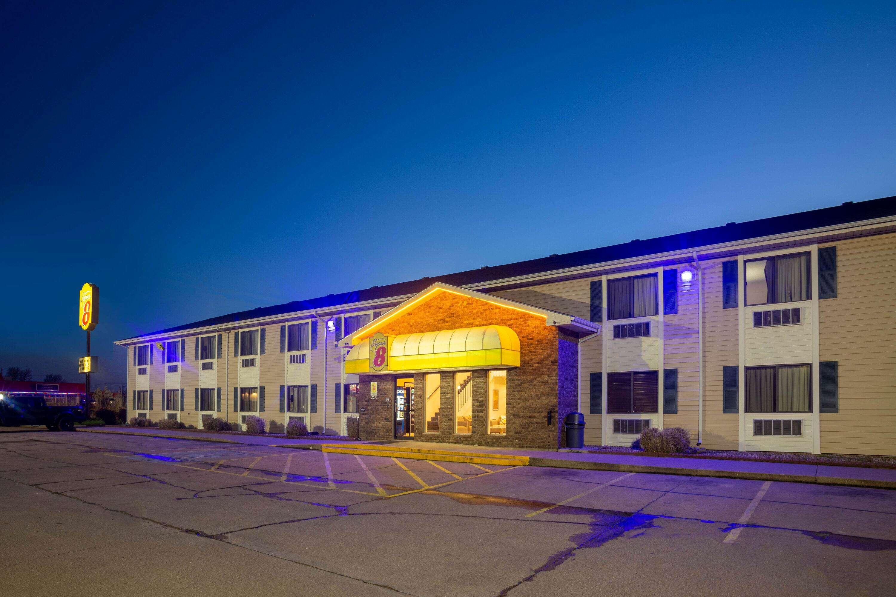 Hotel Super 8 By Wyndham El Dorado Exterior foto